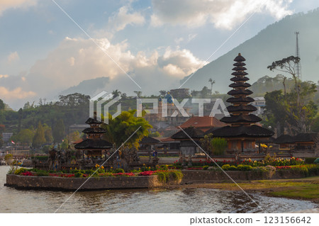 The beauty of Ulun Danu Bratan Temple is located on the shores of Lake Bratan in Bedugul, Tabanan, in the east of Bali, Indonesia 123156642