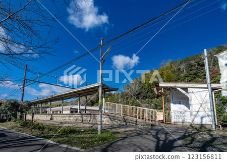 Wakayama Electric Railway Oike-Yuen Station 123156811