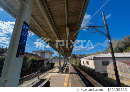 Wakayama Electric Railway Oike-Yuen Station platform Wakayama Electric Railway Oike-Yuen Station platform 123156813