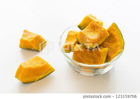 冷凍南瓜，白色背景，南瓜 庫存照片 123159706
