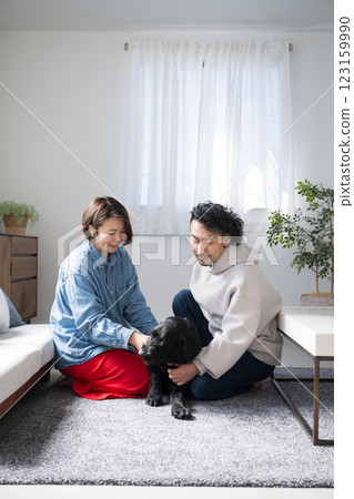 飼養大型犬的家庭 自由生活 大型犬 123159990