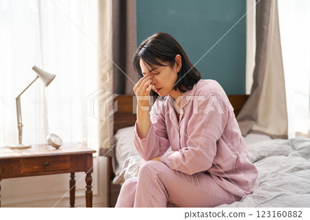A woman having a gloomy morning 123160882