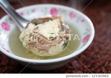 Dragon bone soup dragon bone marrow soup bone marrow soup Taiwan snacks pig bone marrow soup Taiwan Dragon bone soup dragon bone marrow soup bone marrow soup Taiwan snacks pig bone marrow soup Taiwan 123163069