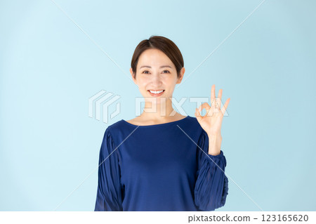 女性休閒肖像 OK 123165620