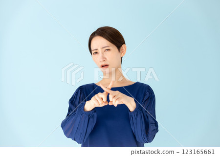 Woman casual portrait cross 123165661