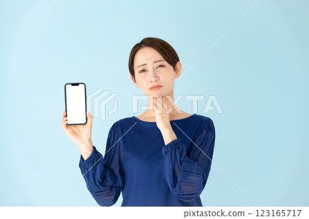 女人，休閒，肖像，智慧型手機，煩惱 123165717