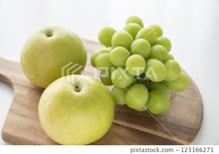 Two giants of the taste of autumn Two giants of the taste of autumn 123166271