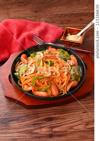 Note: The steam is synthetic. Neapolitan pasta from a Western restaurant with delicious tomato ketchup. 123166630