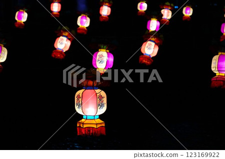 亞洲夜晚的燈籠(農曆新年) 亞洲夜晚的燈籠(農曆新年) 123169922