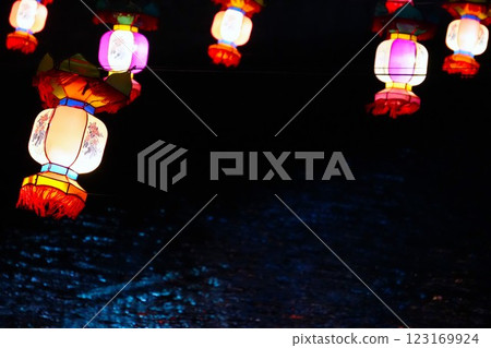 亞洲夜晚的燈籠(農曆新年) 亞洲夜晚的燈籠(農曆新年) 123169924