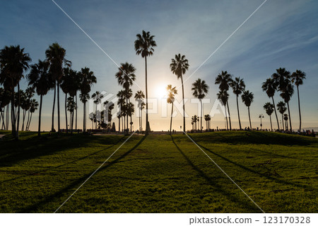 A mesmerizing view of Venice Beach at sunset A mesmerizing view of Venice Beach at sunset 123170328