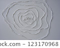 the spiral pattern of the white thread 123170968