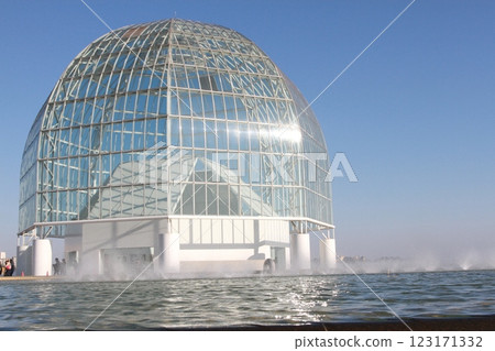 Kasai Rinkai Aquarium in Edogawa Ward, Tokyo 123171332