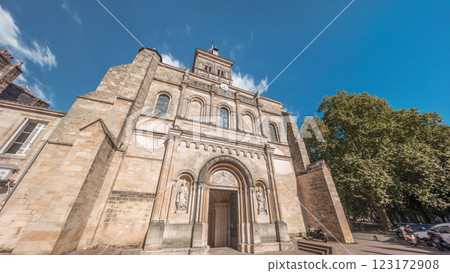 Saint Seurin Basilica timelapse hyperlapse in Bordeaux, France Saint Seurin Basilica timelapse hyperlapse in Bordeaux, France 123172908