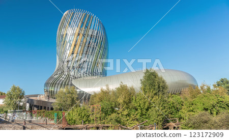 La Cite du Vin wine museum timelapse in Bordeaux, France 123172909