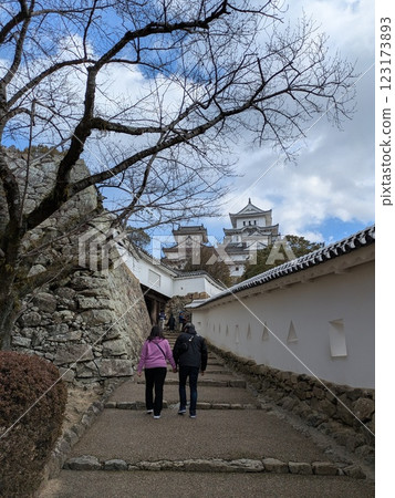 A married couple 123173893