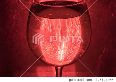 glass, wineglass, red wine 123177266