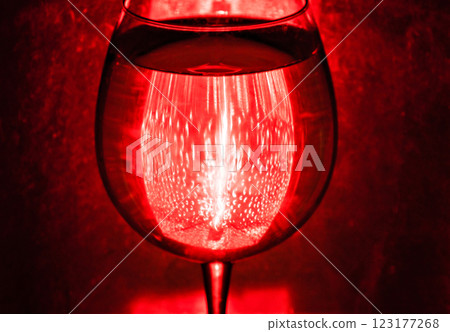 glass, wineglass, red wine 123177268