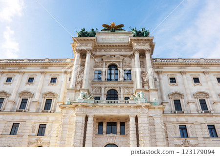 Hofburg Palace, Vienna, Austria - detail Hofburg Palace, Vienna, Austria - detail 123179094