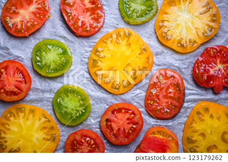 Different types and colors tomato slices Different types and colors tomato slices 123179262