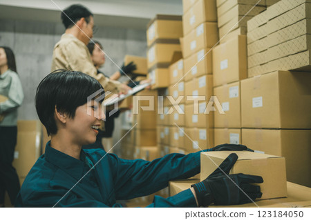 Work in warehouse Work in warehouse 123184050