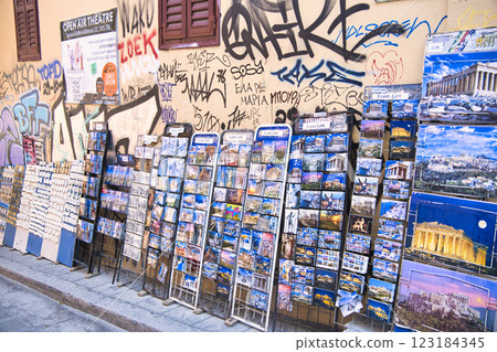 Colorful souvenir shop in Athens 123184345