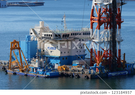 Deep water mixing vessel Deep water mixing vessel 123184937