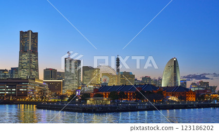 橫濱港未來區夜景地標塔紅磚倉庫摩天輪 123186202