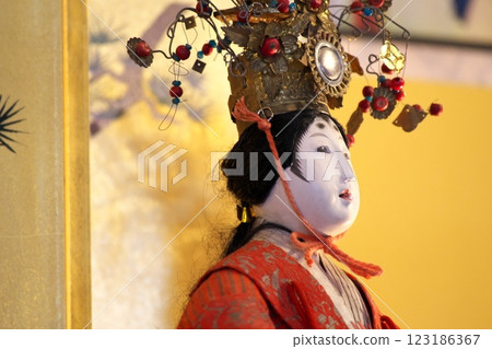 Hina dolls: Emperor and Empress dolls, female dolls 123186367