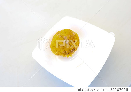 [美食] 烤海膽貝 123187056