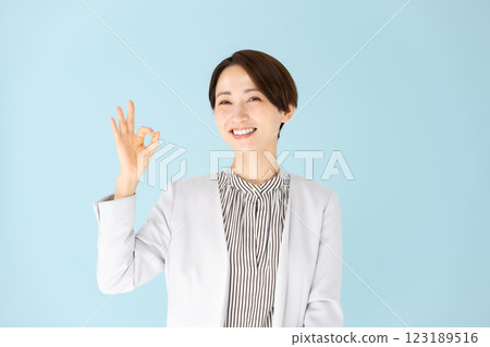 女人商務肖像 OK 123189516