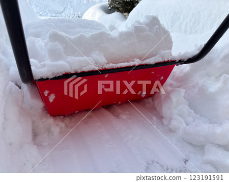 Snow dump, snow removal work, winter, heavy snow, shovel, image 123191591