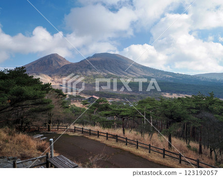Scenery with Mt. Karakunidake 123192057