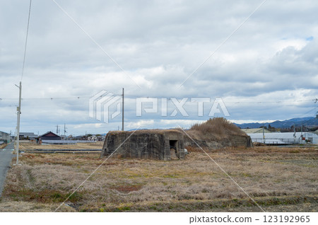 View of the remains of the air raid shelter on the north side of the former Yanagimoto Airfield View of the remains of the air raid shelter on the north side of the former Yanagimoto Airfield 123192965