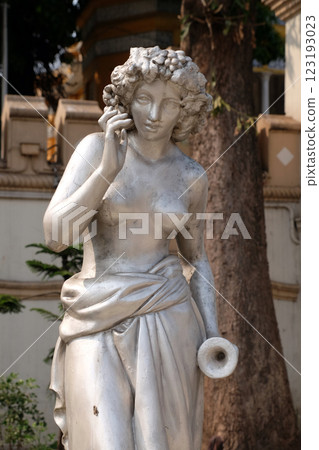 Jain Temple (also called Parshwanath Temple) at Badridas Temple Street in Kolkata, West Bengal, India Jain Temple (also called Parshwanath Temple) at Badridas Temple Street in Kolkata, West Bengal, India 123193023