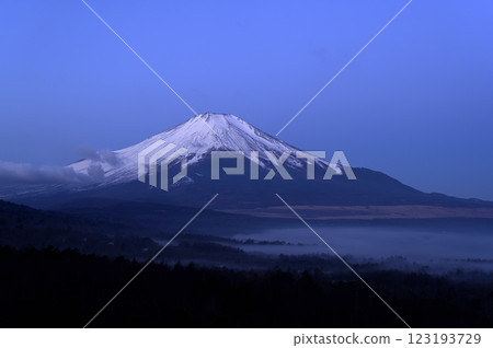 February, dawn over Mt. Fuji (Photo taken at Myojinyama Panorama Observatory, Yamanakako Village) February, dawn over Mt. Fuji (Photo taken at Myojinyama Panorama Observatory, Yamanakako Village) 123193729