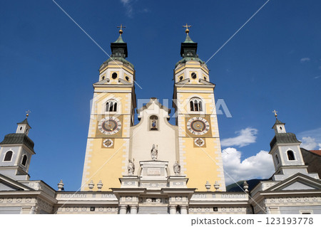Cathedral of Santa Maria Assunta and San Cassiano in Bressanone, Italy Cathedral of Santa Maria Assunta and San Cassiano in Bressanone, Italy 123193778