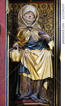 Saint Elizabeth, Twelve Apostles altar in St James Church in Rothenburg ob der Tauber, Germany Saint Elizabeth, Twelve Apostles altar in St James Church in Rothenburg ob der Tauber, Germany 123194297