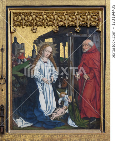 Nativity Scene, Twelve Apostles altar in St James Church in Rothenburg ob der Tauber, Germany Nativity Scene, Twelve Apostles altar in St James Church in Rothenburg ob der Tauber, Germany 123194435