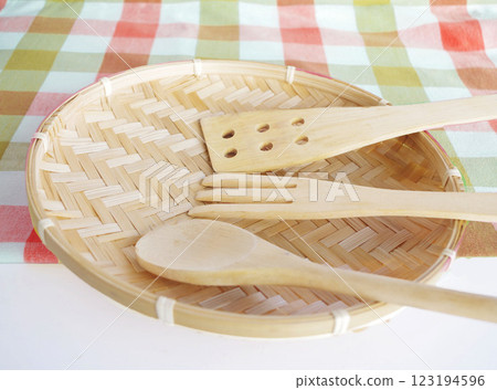 Kitchen tools Wooden cooking utensils set Kitchen tools Tableware Bamboo serving plates Tablecloths 123194596
