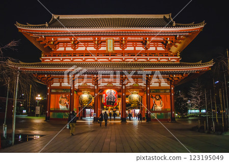 Night light of Sensoji-ji Temple, Asakusa district Night light of Sensoji-ji Temple, Asakusa district 123195049
