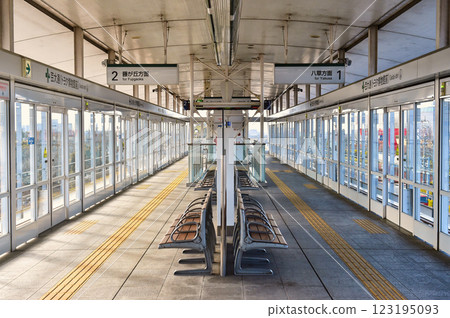 Linimo Toyota Automobile Museum Station Linimo Toyota Automobile Museum Station 123195093
