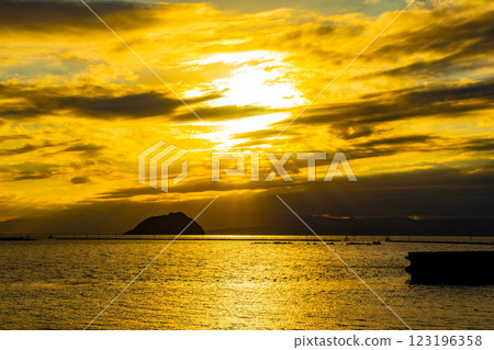 [Lake Biwa scenery] The fantastic Chikubu Island floating in the autumn evening scenery 123196358