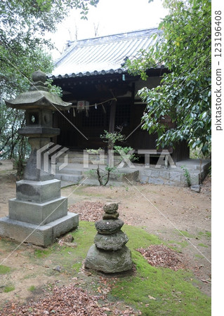 Ubushina Shrine, Utazu Town, Kagawa Prefecture Ubushina Shrine, Utazu Town, Kagawa Prefecture 123196408