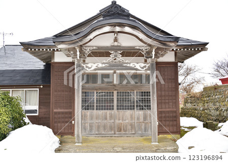 冬季拍攝北海道江差的曼荼羅寺院 123196894