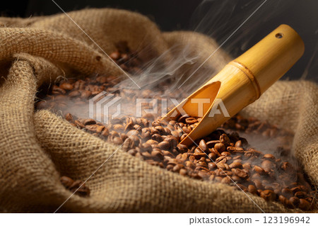 Fresh roasted coffee beans in burlap bag. 123196942