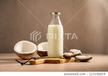 Fresh coconut milk, plant based vegan alternative milk 123198829