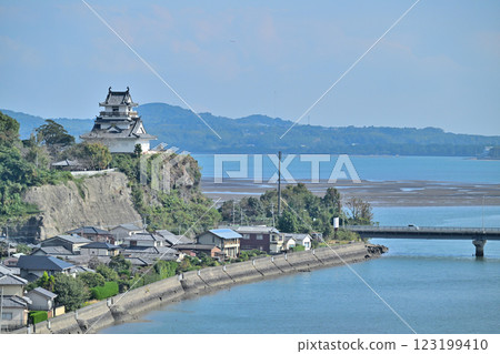 Bungo Kitsuki Castle: Replica castle tower and samurai residence 123199410
