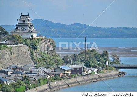 豐後杵築城：複製的天守閣和武士宅邸 123199412