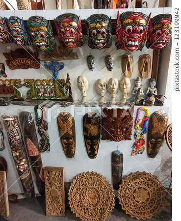 Typical souvenirs and handicrafts of Bali at the famous Ubud Market Typical souvenirs and handicrafts of Bali at the famous Ubud Market 123199942